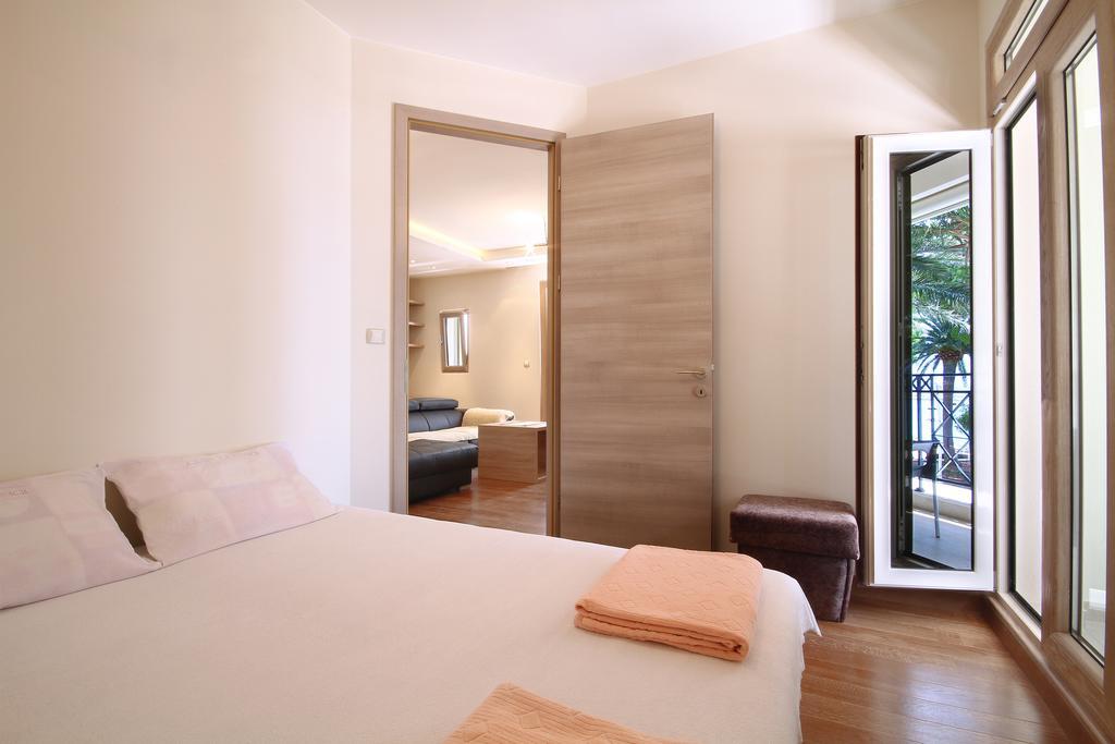 Apartments Dangubic Petrovac Bagian luar foto