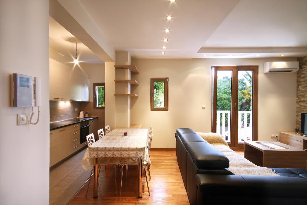 Apartments Dangubic Petrovac Bagian luar foto