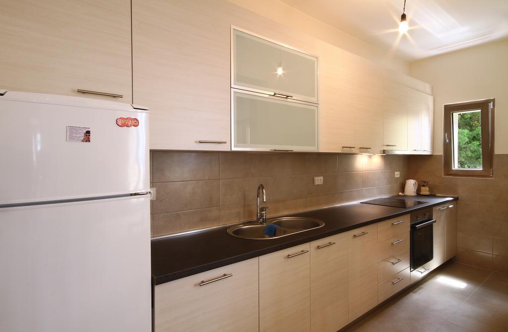 Apartments Dangubic Petrovac Bagian luar foto