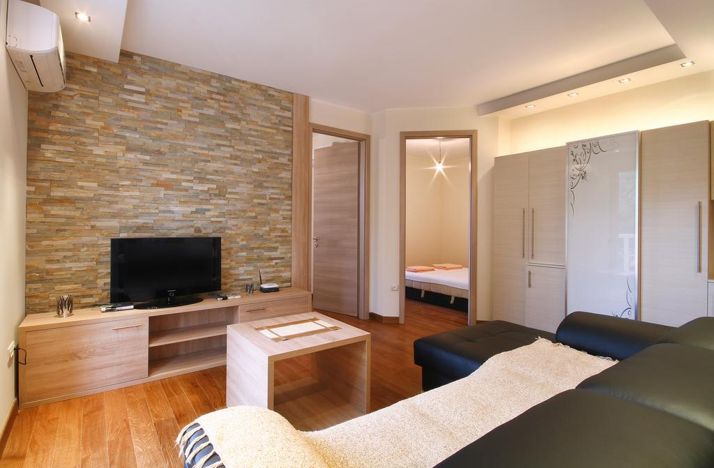 Apartments Dangubic Petrovac Bagian luar foto